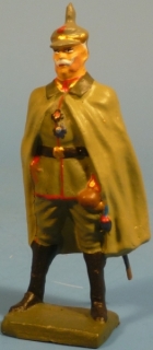 General Ludendorff stehend, Pickelhaube