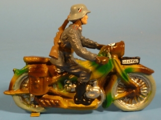 Solokrad mit Fahrer