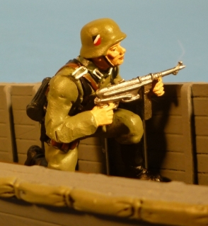 Zugfhrer mit MP40 (fr Sturmboot)