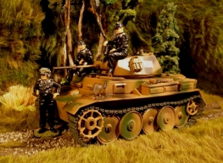 Panzer II Luchs bei der Gefechtspause