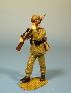 Scharfsch�tze vorgehend