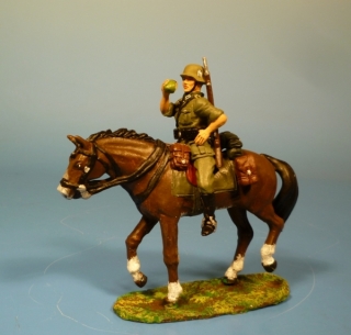 Wehrmacht Kavallerist Apfel essend