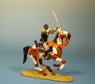 7US Kavallerist zu Pferd mit S�bel und Trompete