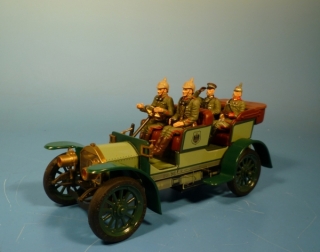 Mercedes Benz Generalswagen mit Fahrer, Beifahrer, General Ludendorff und Generalfeldmarschall Paul von Hindenburg