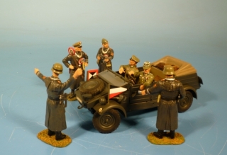 Fahrzeugkontrolle durch Militrpolizei (Kettenhunde / Feldjger)