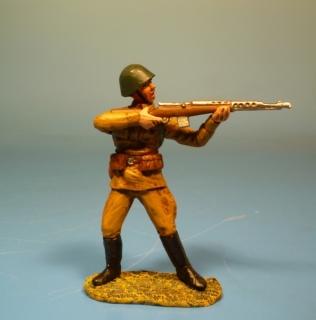 Rote Armee Soldat schie�end mit Tokarew SWT-40