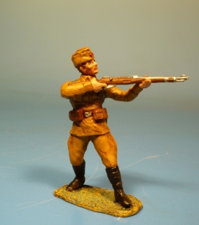 Rote Armee Soldat schie�end mit Mosin Nagant