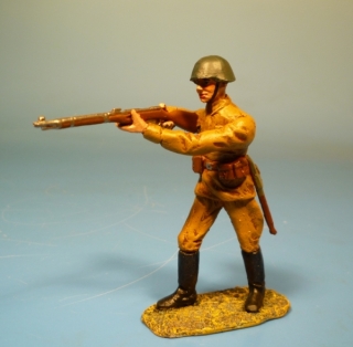 Rote Armee Soldat schie�end mit Mosin Nagant