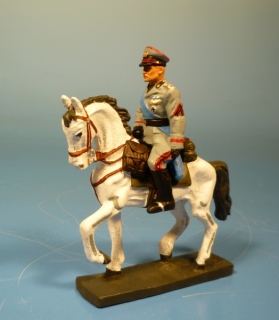 Duce Benito Mussolini zu Pferd